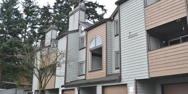 Seattle commercial multi-unit siding repair experts